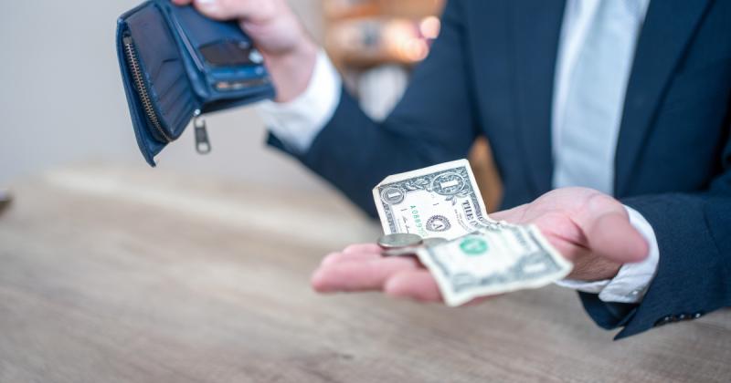 Заробітки топ-менеджерів зростають у десятки разів швидше порівняно із зарплатами рядових працівників: подробиці.