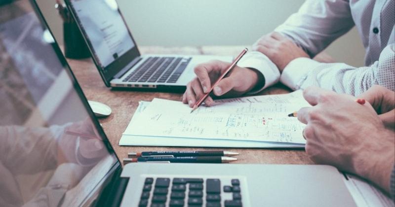 У державному реєстрі виявили 25 компаній з надзвичайно оригінальними назвами, які були зареєстровані одним підприємцем, відомим під ім'ям 