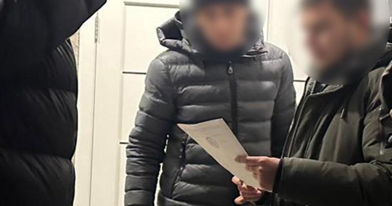 Вісім осіб постануть перед судом за звинуваченням у розкраданні коштів, виділених на відновлення житла та ремонт укриттів у Кривому Розі. ФОТОрепортаж.