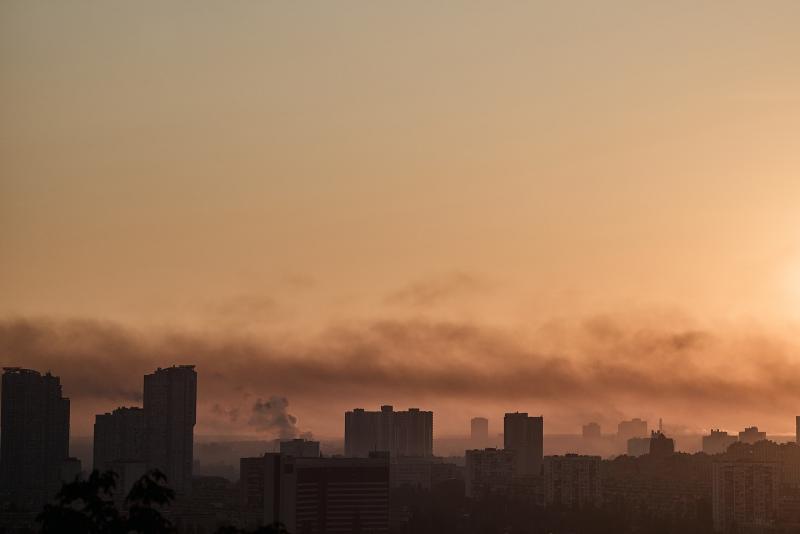 У столиці трагічно загинув 31-річний рятувальник під час виконання аварійних робіт.