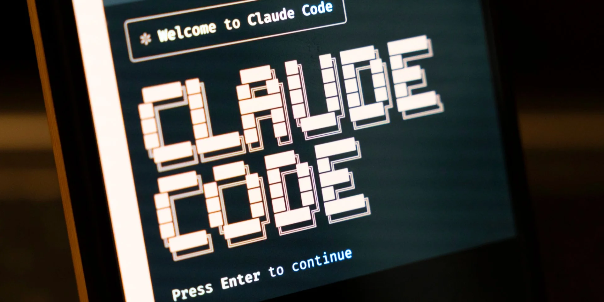 Витік на суму 500 тисяч. Як компанія Anthropic ненавмисно оприлюднила свій вихідний код і які цікаві деталі були виявлені в ньому.