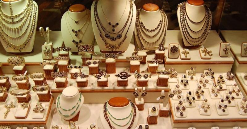 Схеми розподілу бізнесу через фізичних осіб-підприємців: Податкова служба наклала штраф у розмірі 70 мільйонів гривень на дві мережі ювелірних торговельних точок.