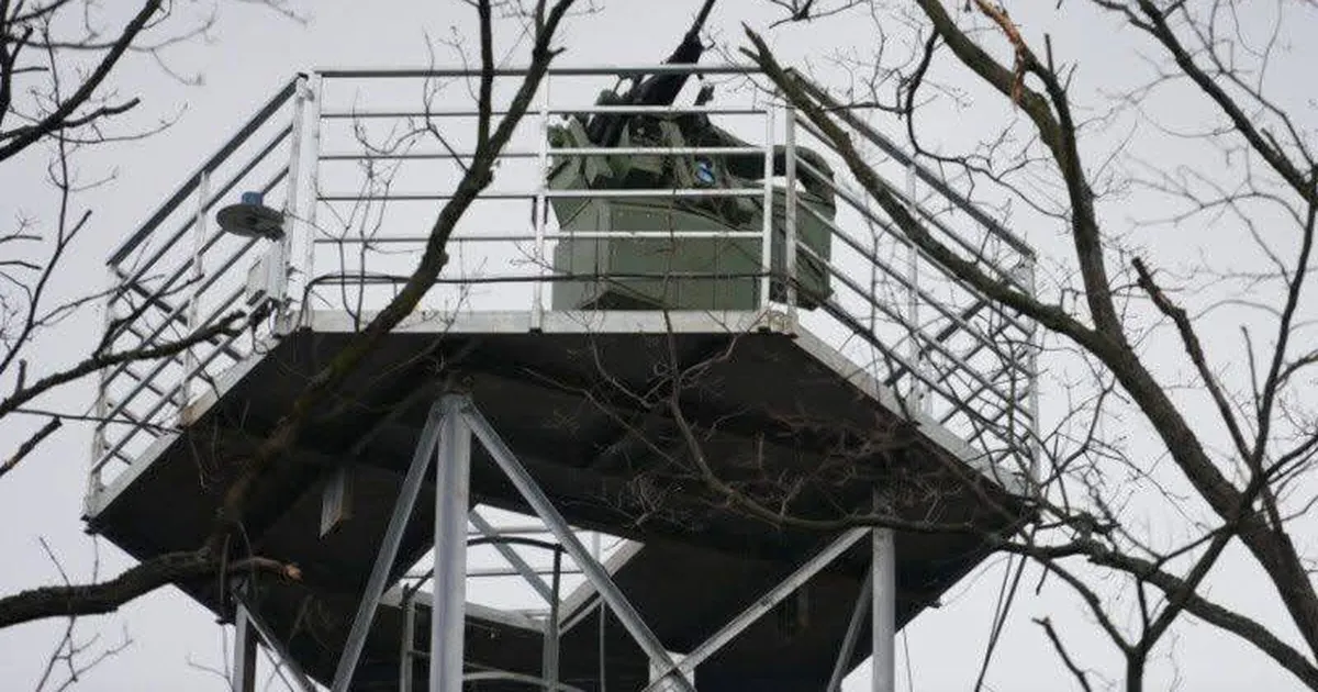 В Україні розпочала свою роботу приватна система протиповітряної оборони: дистанційно керовані турелі забезпечують захист інфраструктури.