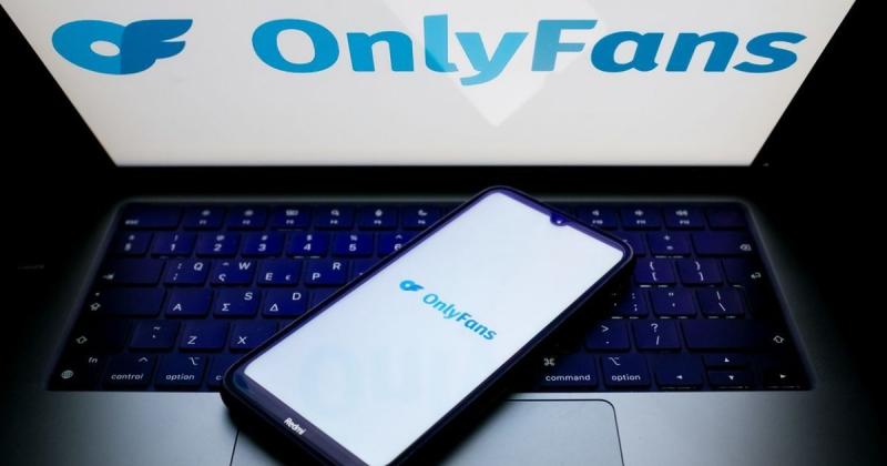 Після смерті свого засновника OnlyFans розпочала переговори щодо продажу частини своїх акцій. Вартість компанії наразі оцінюється в 3 мільярди доларів.