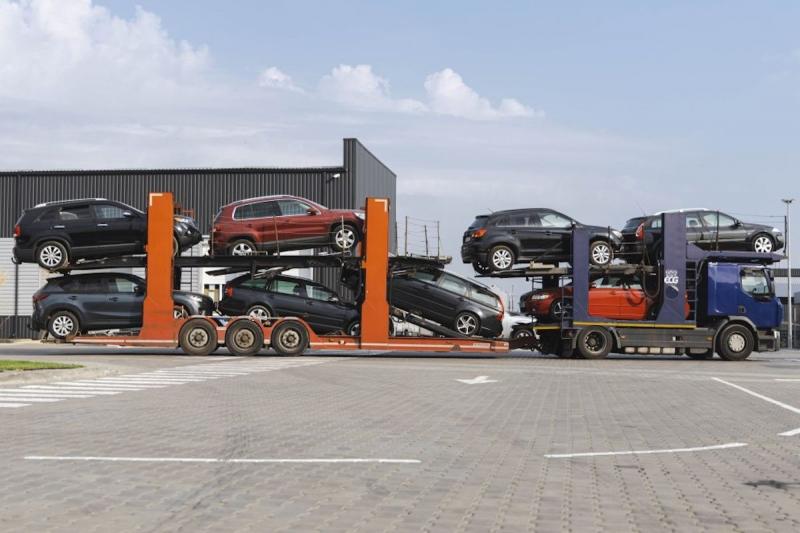 Транспортировка автомобіля, придбаного в Європі або США, до України у 2025 році - Auto24