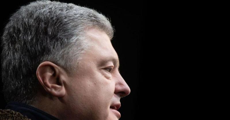 Вранці Порошенко закликав надати Збройним Силам України дальнобійні ракети, проте йому нагадали про те, як він сам зупинив їхнє виробництво.