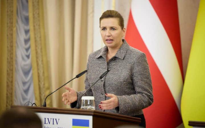 Прем'єр-міністр повідомила, що Данія готова збільшити свої інвестиції в Гренландію.