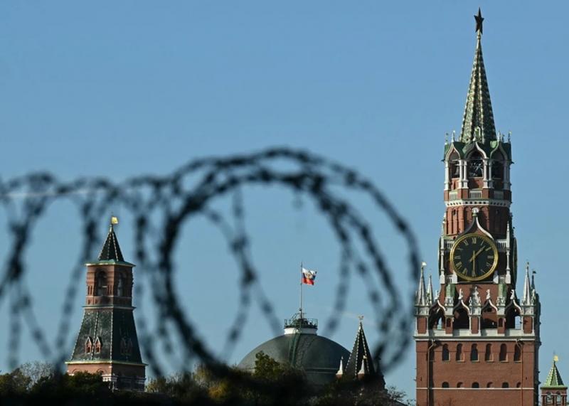 Тераріум однодумців: як довго ще еліта Росії витримуватиме Кремлівський режим?