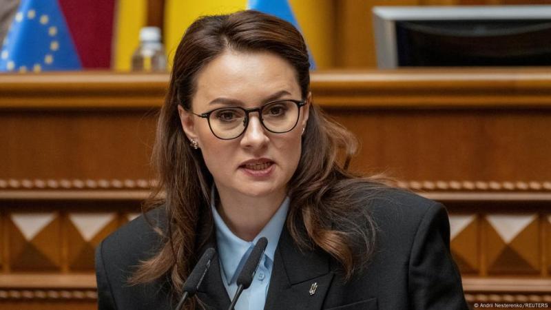 Початкові дії уряду: перевірка витрат та фінансування вибухових матеріалів.