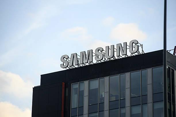 Samsung зазнає значного падіння прибутку через труднощі з постачанням чіпів.
