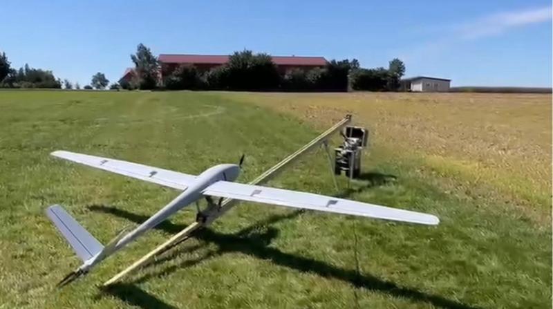 В Україні створюють FPV-дрон, здатний долати відстань у 200 кілометрів.
