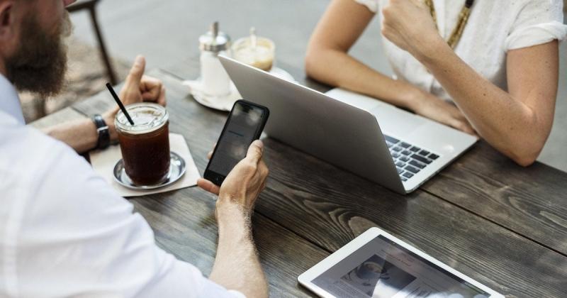 Експерт пояснив, чому користування загальнодоступним Wi-Fi може бути ризикованим.