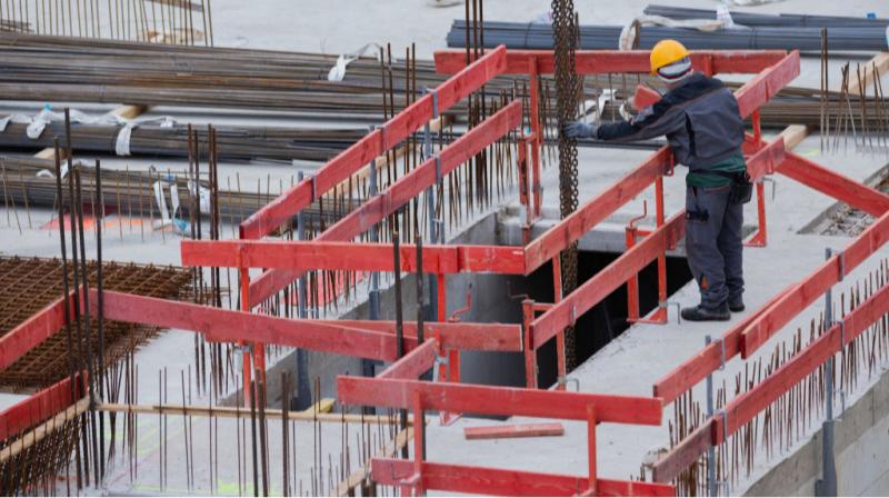Згідно з результатами опитування, 41% роботодавців в Україні зазнали впливу від дозволу на виїзд молодих чоловіків.