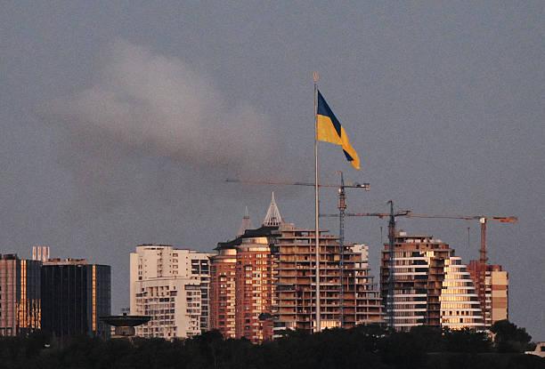 Українці офіційно задекларували більше ніж 36 мільярдів гривень заробітків з-за кордону — це свідчить про покращення культури прозорого декларування.