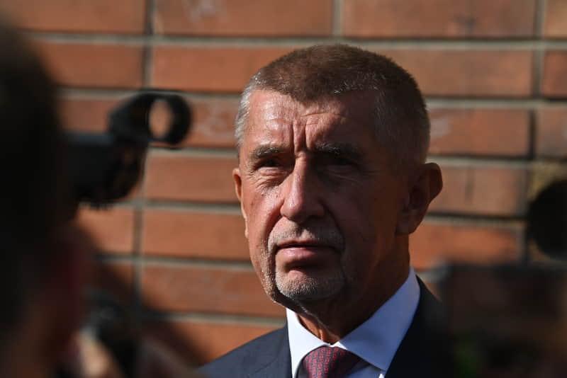 Переможець виборів у Чехії закликав діючий уряд утриматися від ухвалення нових важливих рішень на даний момент.