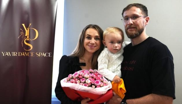 У Львові колишній військовий, який втратив ноги, заснував студію танців.