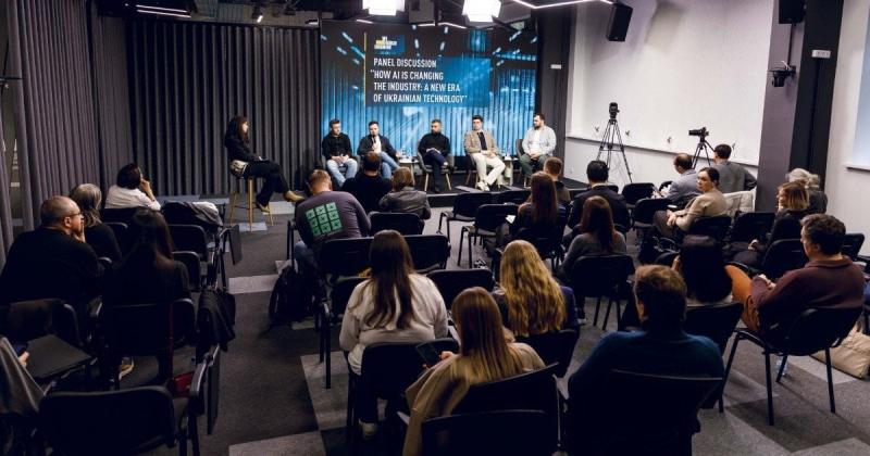 Штучний інтелект не витіснить людей, а трансформує їх функції: керівник Metinvest Digital про те, як технології впливають на промисловий сектор.