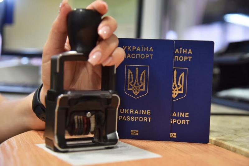 Необхідно вирішувати основні питання, щоб люди знову хотіли повертатись сюди, - зазначив Непран.