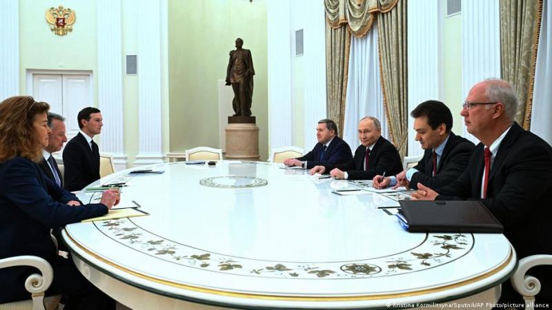 Німецькі ЗМІ про переговори в Кремлі: Комедія на місці справжньої дипломатії.