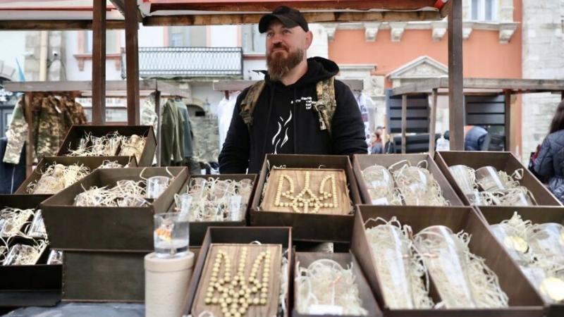 Ветерани запрошують мешканців Львова відвідати Різдвяний ярмарок.