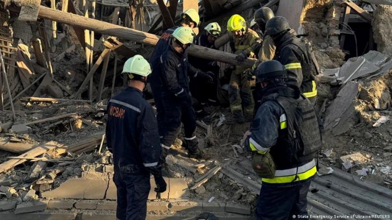 Російські війська завдали удару по Запоріжжю, внаслідок чого постраждали 14 осіб.