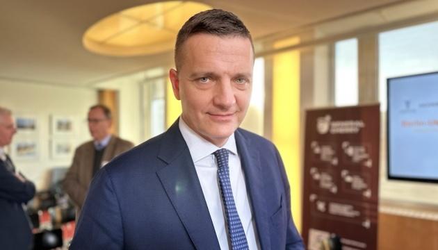 Директор з розвитку Базілевич повідомив: Під час повномасштабної війни російські агресори завдали удару по 400 відділенням 