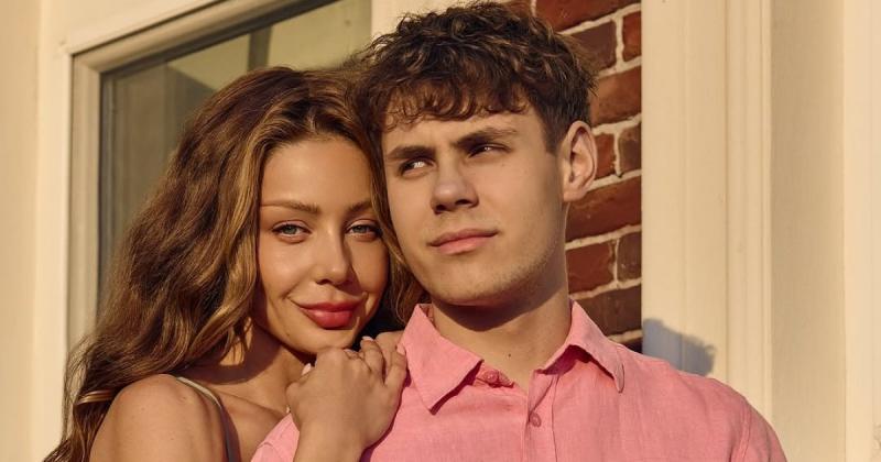 Син Тіни Кароль несподівано з'явився на сцені її концерту у Львові, вразивши не тільки свою знаменитість-матір (ВІДЕО) - Hochu.ua