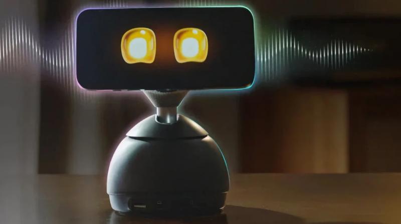 DeskMate перетворює ваш iPhone на інтелектуального помічника-робота.