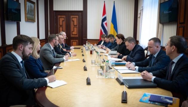 Україна надала Норвегії список обладнання, яке необхідне для енергетичного сектора.