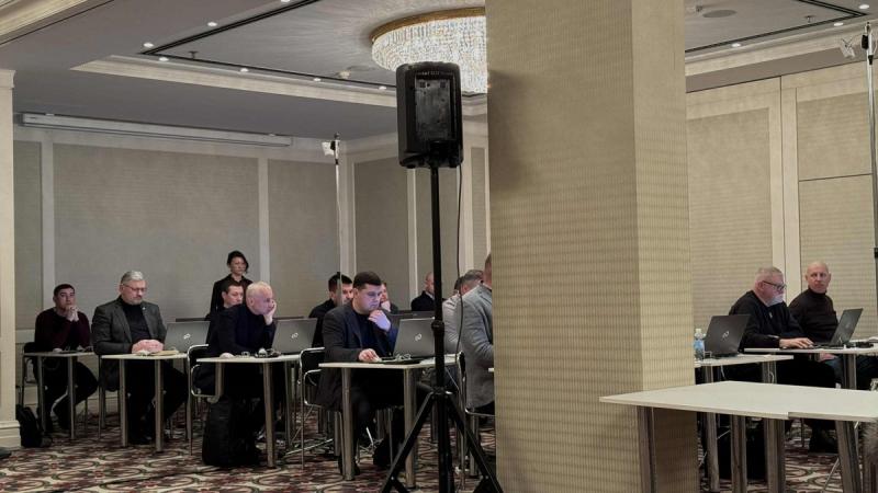 На тестування загальних навичок зголосилися 16 кандидатів, які претендують на посаду керівника ДМС.