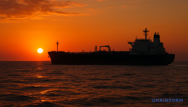 У представників Трампа повідомляють, що Індія почала зменшувати обсяги імпорту нафти з Росії.