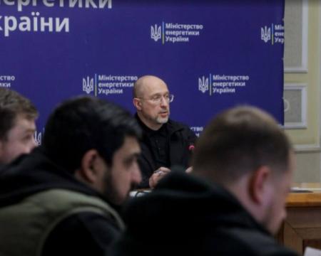 В Україні зменшили тривалість відключень електроенергії: які кроки вживає уряд.