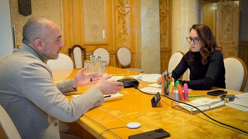 Прем'єр-міністр та голова Національного банку України провели переговори щодо потенціалу банківської сфери у відновленні та забезпеченні безпеки енергетичного сектору.