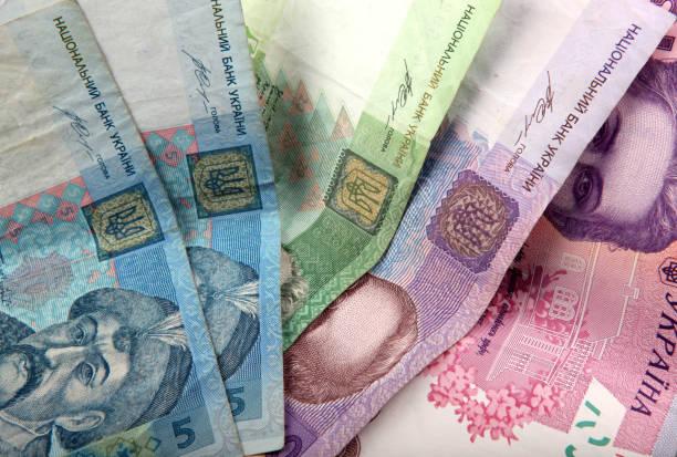 Протягом двох місяців українці офіційно задекларували доходи на суму 32,4 мільярда гривень.