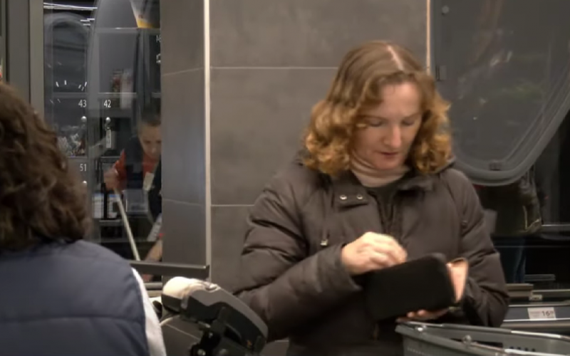 Ціни в Україні найближчим часом піднімуться: овочі подорожчають на 12%, навіть хліб і молоко стануть дорожчими.