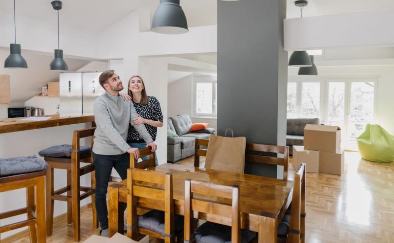 Придбання житла, в якому вже проживають орендарі: ризики такої угоди та способи захисту своїх інтересів.