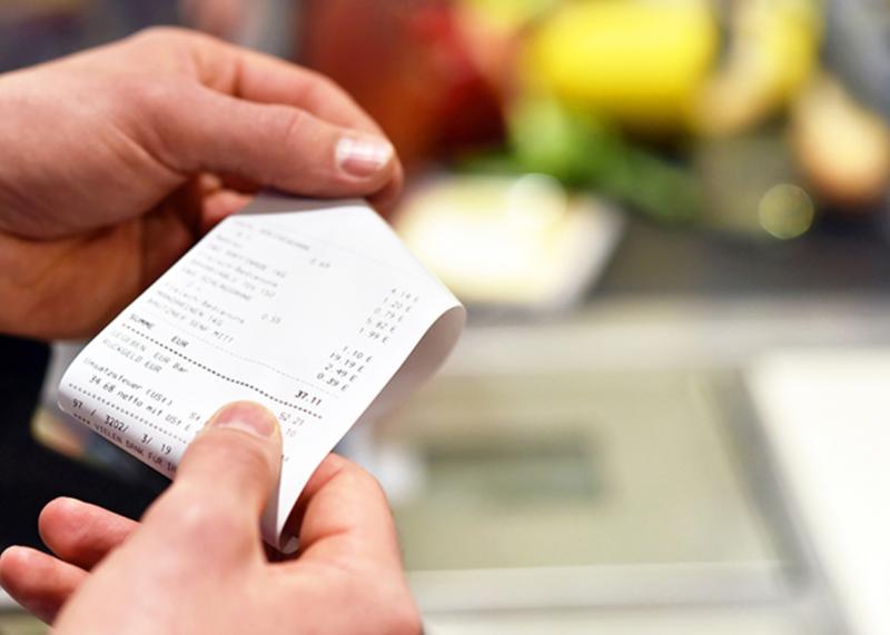 Підроблені чеки замість автентичних: виявлено схему у м'ясній торговій мережі.