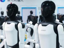 Виробничі темпи значно збільшилися. Китайська компанія AGIBOT представила свого 10-тисячного гуманоїдного робота.