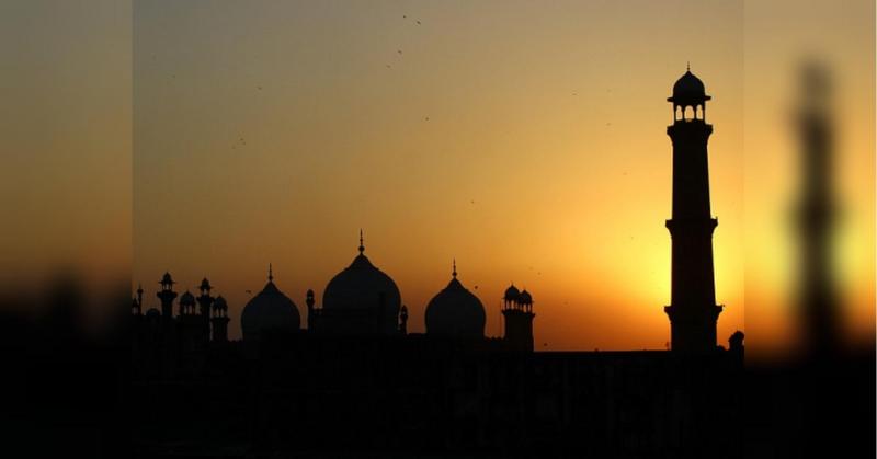 Спекотна погода та зниження виробництва електроенергії: Пакистан опинився в темряві через конфлікт у Перській затоці.