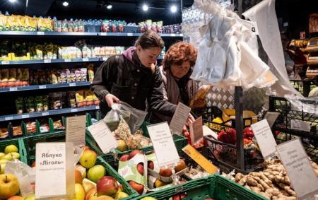 За інформацією Financial Times, ціни на продукти харчування можуть значно зрости в глобальному масштабі через закриття Ормузької протоки.