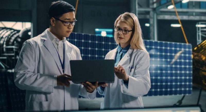 Згідно з інформацією в ЗМІ, Китай використовує методи зламу для отримання доступу до холодильників і роутерів, що дозволяє здійснювати широкомасштабне шпигунство.