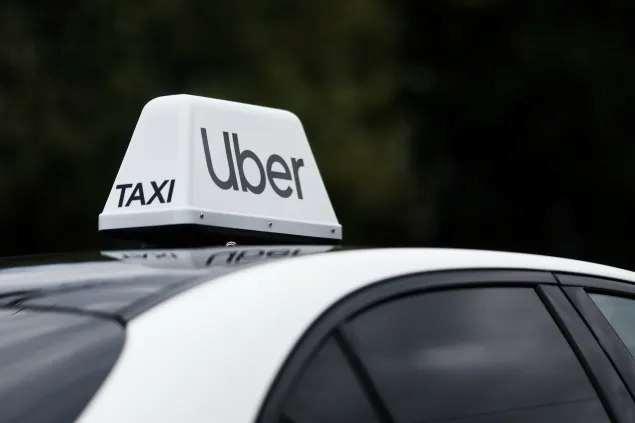 Uber скасувала свої наміри щодо запуску сервісу доставки їжі в п'яти європейських країнах.
