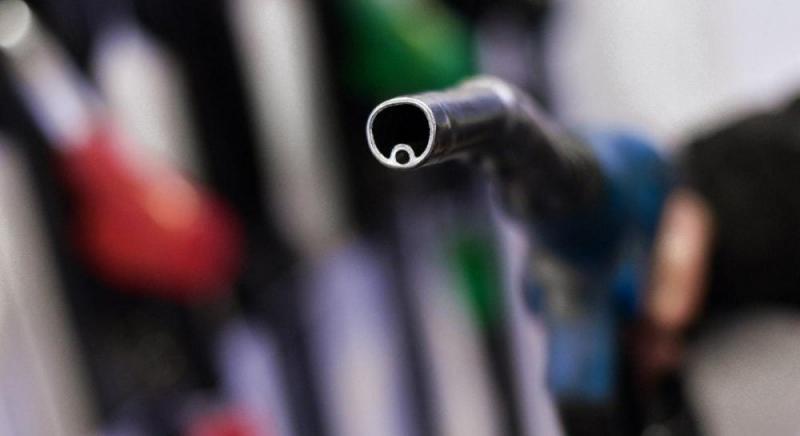 Внаслідок паливної кризи в Росії спостерігається масове виставлення на продаж автозаправних станцій.