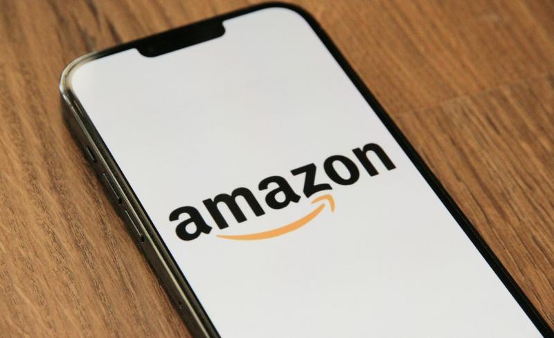 Початкові вклади в Amazon: як компанія подарувала життя новим мільярдерам.