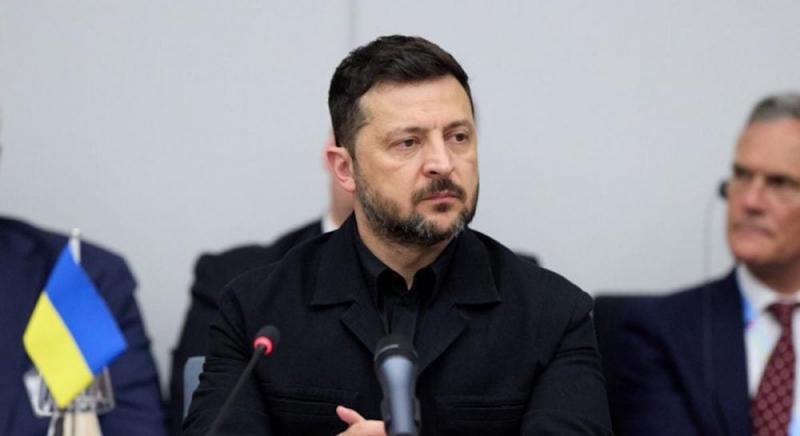 Два етапи повітряної тривоги та скорочення комендантської години: Зеленський оголосив про нововведення.