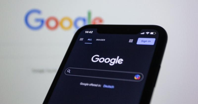 Google подає позов до Європейського Союзу через вимогу розблокувати доступ до Android для зовнішніх ШІ-ботів – Delo.ua.