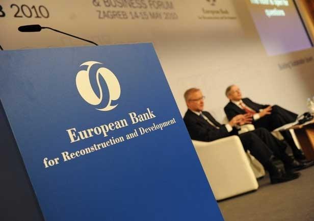 Європейський банк реконструкції та розвитку сигналізує про зростаючі загрози для економічної ситуації в Україні через нові російські агресії.