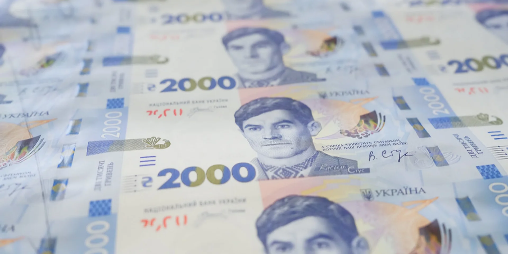 Долар за 45 гривень або більше? Які перспективи для курсу гривні в жовтні та які показники закладені в бюджет -- прогноз валютної ситуації.