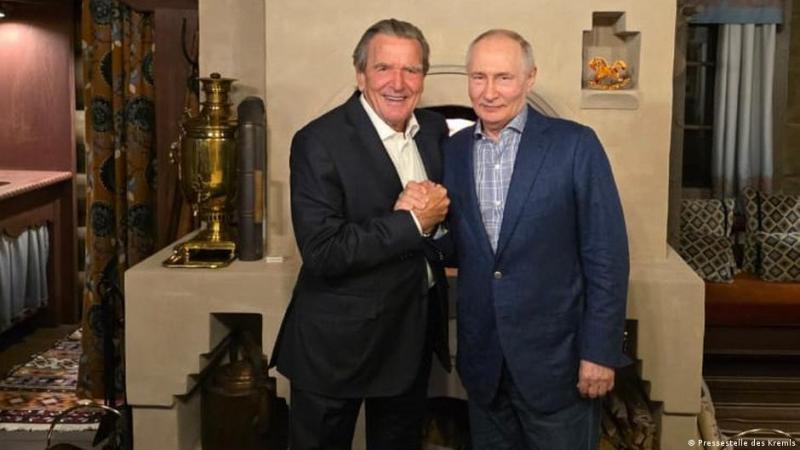 Ґергард Шредер - важлива ланка в структурі влади Путіна.