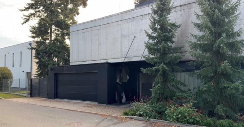 У Празі виник пожежний інцидент неподалік резиденції власника компанії STV, яка займається постачанням зброї для України.
